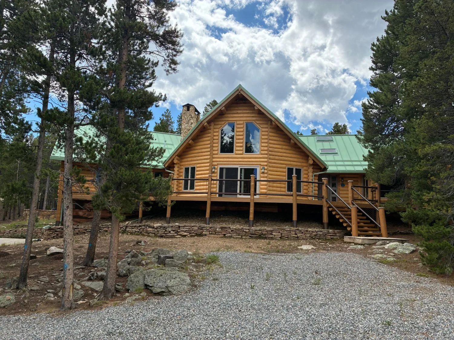 Custom Log Home, Black Hawk